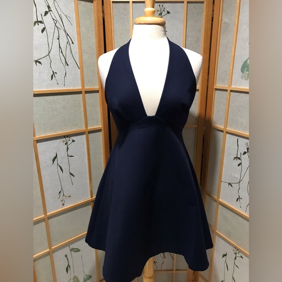 🆕 Halston Heritage Sleeveless V-Neck       A-Line Navy Halter size  2 NWT - Picture 2 of 7